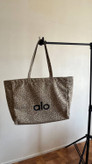 ساک اسپرت زنانه ALO مدل Urban Tote